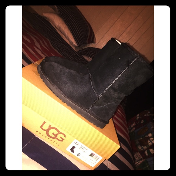 Black uggs