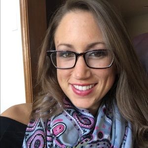 Meet your Posher, Nicole