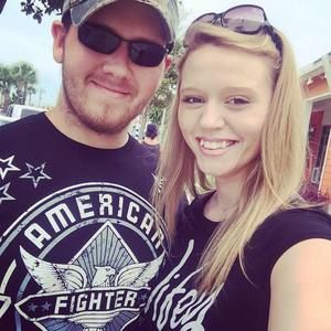 Meet your Posher, Raychel