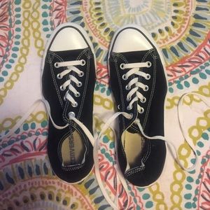 Black converse
