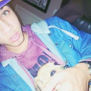 Meet your Posher, Jayjay