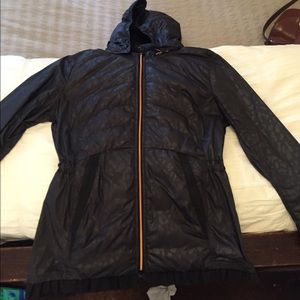 Lululemon Spring Fling Puffy Windbreaker