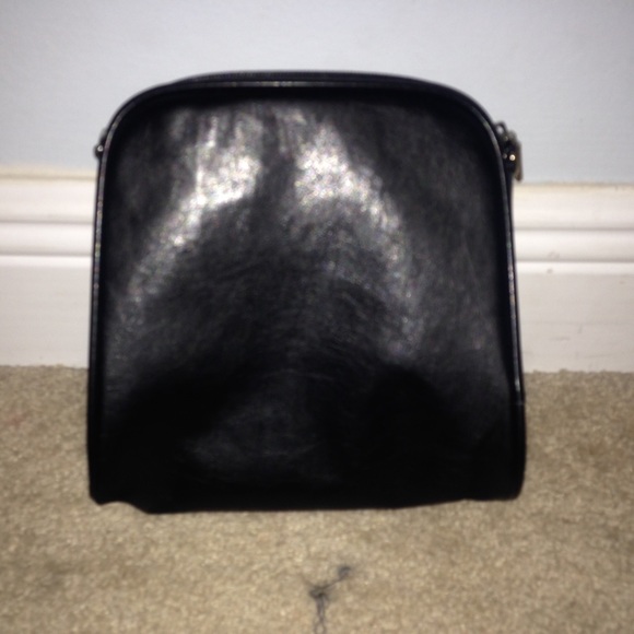 Traveling bag