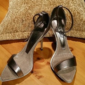 Colin Stuart silver heels