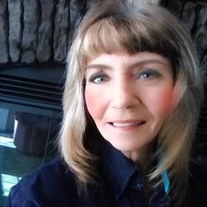 Meet your Posher, Cindy