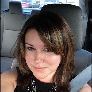 Meet your Posher, Lauren