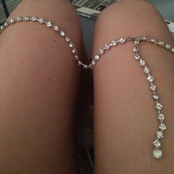 Body jewelry strand of diamonds. Belt or necklace