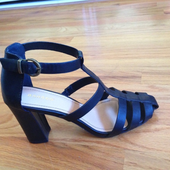 Bamboo caged sandal