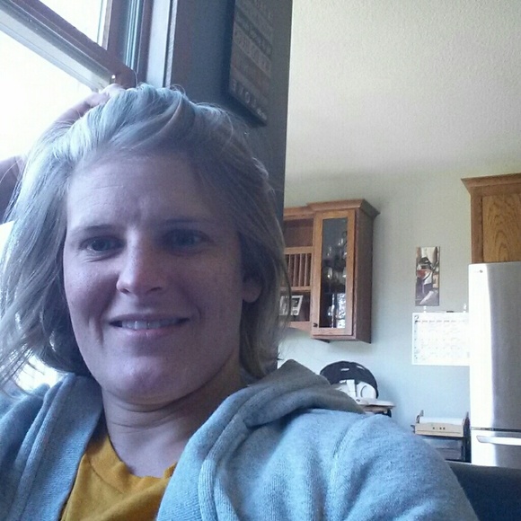 Meet your Posher, Crystal - Picture 1 of 1