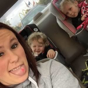 Meet your Posher, Desiree