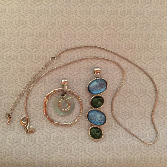 Updated with bonus! Unique Lia Sophia Slider Set