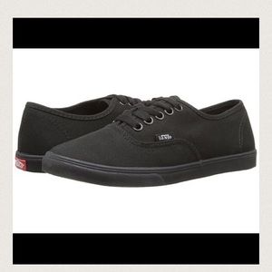 Black Vans Size 7