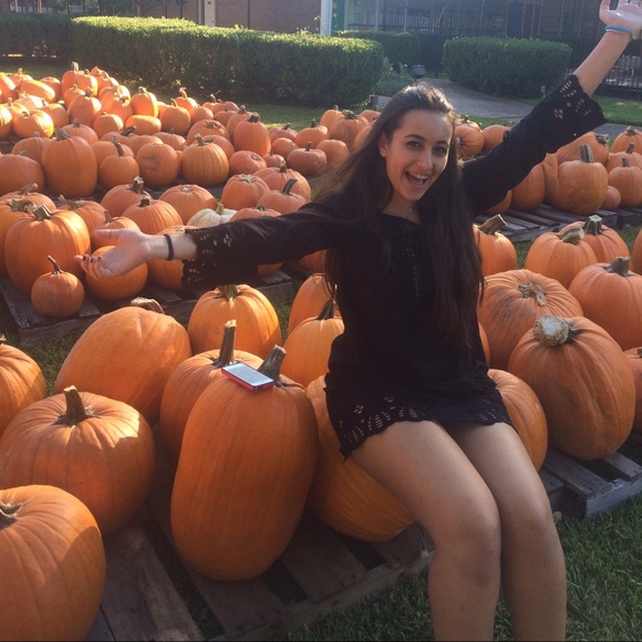 Meet your Posher, Nicole