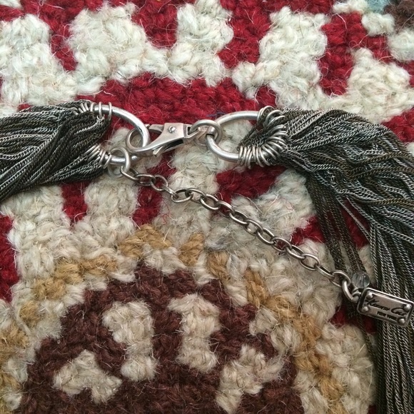 Kenneth Cole long necklace - Picture 3 of 3