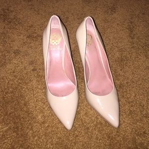 Vine Camuto Nude Pointy Toed Pumps