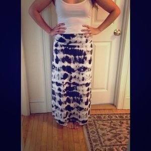 Mossier Supply Co. Patterned maxi skirt