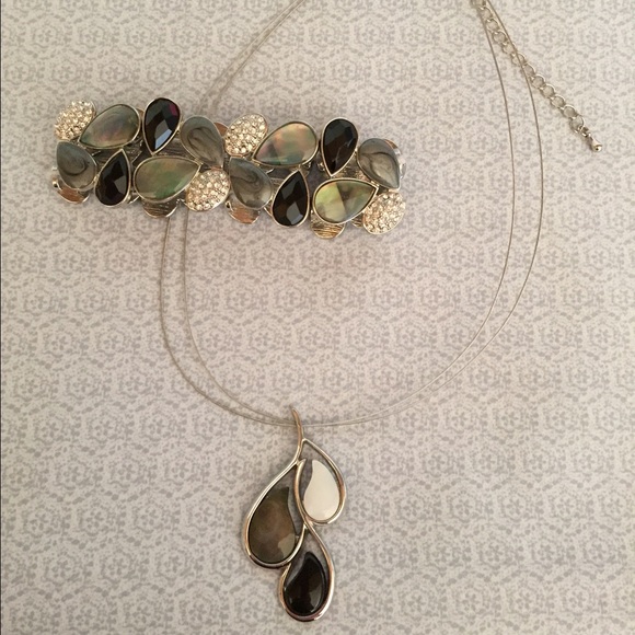 Striking Sophia Bracelet and Necklace