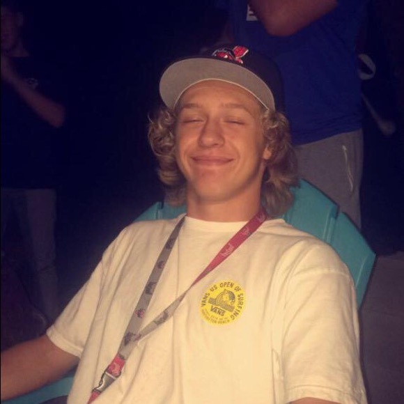 Meet your Posher, Colin - Picture 1 of 1