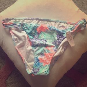Never worn! Victoria secret bathing suit bottom M