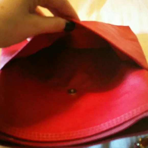 🚫SOLD🚫Red Nicole crossbody - Picture 3 of 3