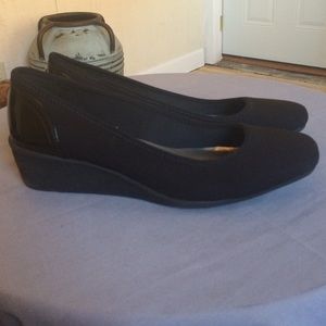 Anne Klein Akwisher wedge black size 8.5