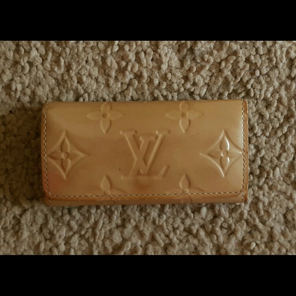 $$SOLD$$ Auth. Louis Vuitton Key Case - Picture 1 of 4