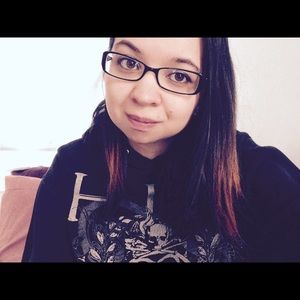 Meet your Posher, Sierra