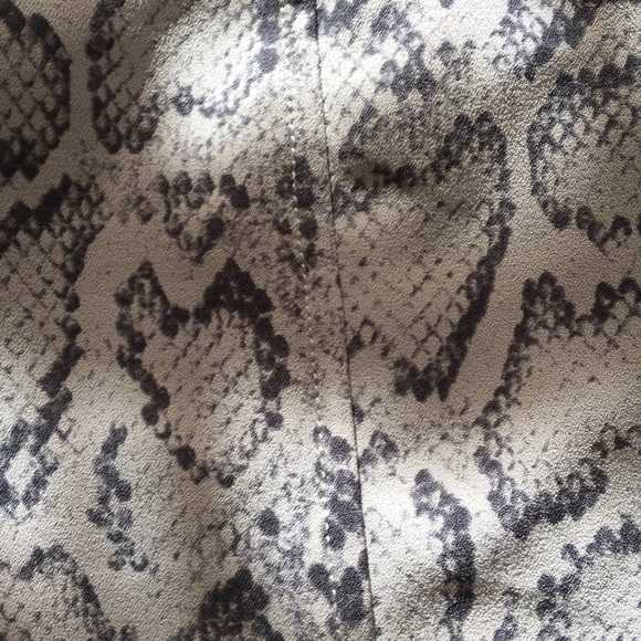 Guess Patterned Pants - Picture 2 of 4