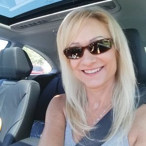 Meet your Posher, Stella siddons