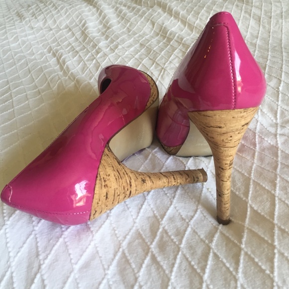 Pink Heels - Picture 2 of 4