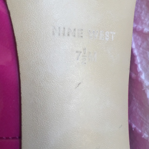 Pink Heels - Picture 3 of 4