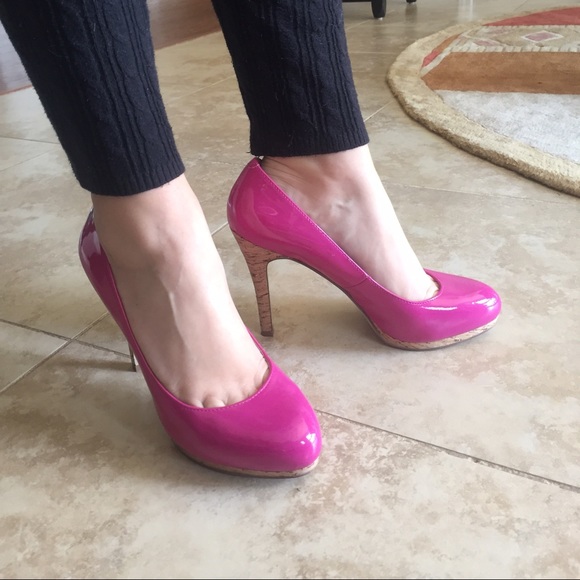 Pink Heels - Picture 4 of 4
