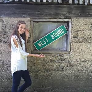 Meet your Posher, Leah