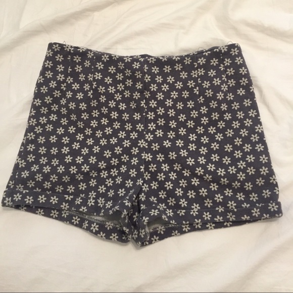 Brandy Melville shorts