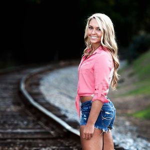 Meet your Posher, Ashlee