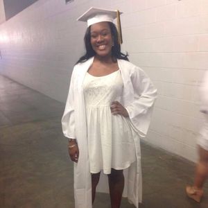 Meet your Posher, Nia