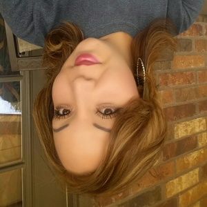 Meet your Posher, Crystal