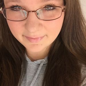 Meet your Posher, Veronica