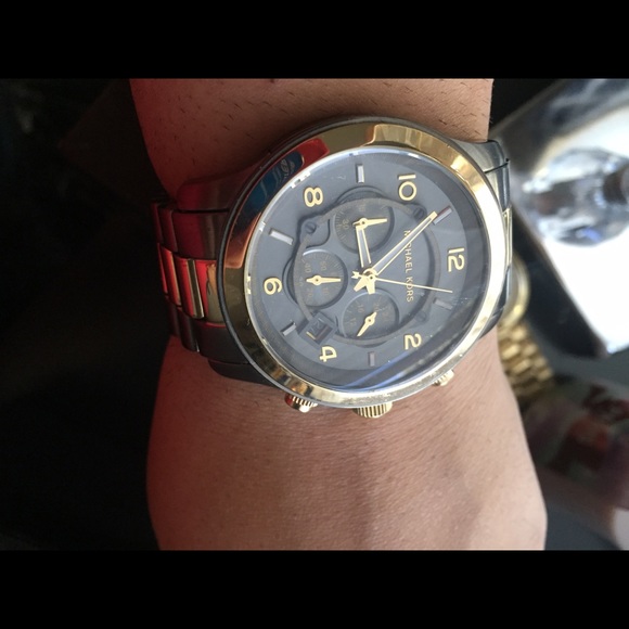 Authentic Micheal Kors Overzised watch