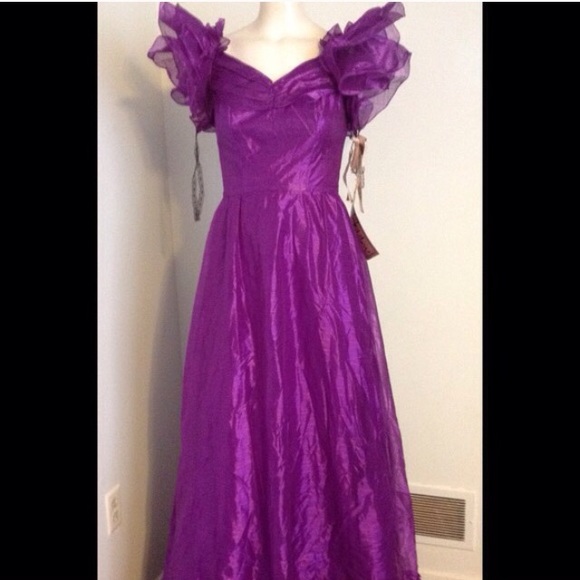 Vintage 80's or Wild West ball gown with bustle