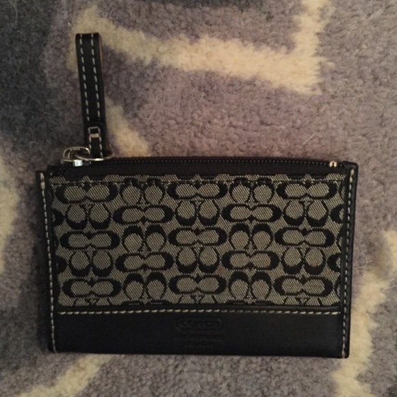 COACH CHANGE PURSE