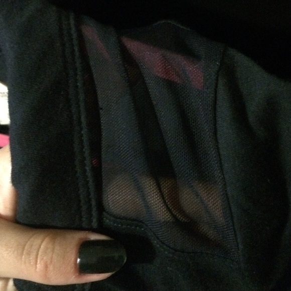 HOLLISTER TOP - Picture 3 of 3