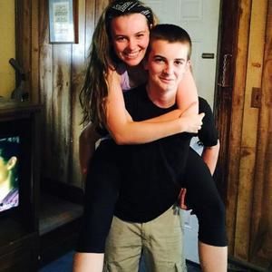 Meet your Posher, Dylan