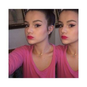 Meet your Posher, Michaela