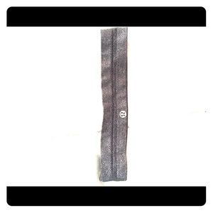 Lulu lemon headband. Gray color.