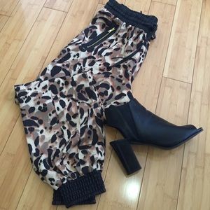 bebe | cheetah joggers