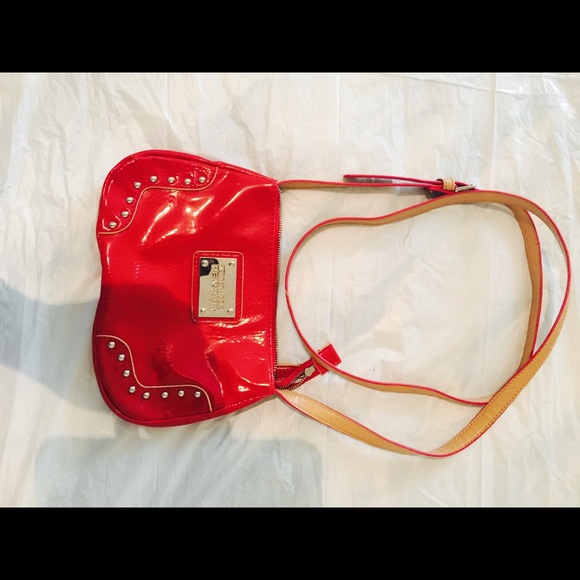 Cute little cross the bodybag