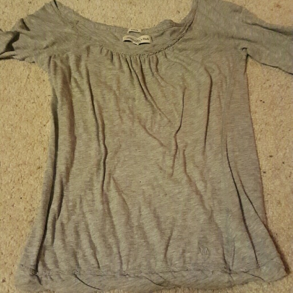 Grey 3/4 sleeve shirt