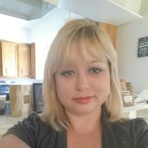 Meet your Posher, Deanna joy