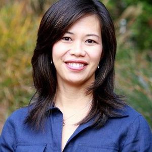 Meet your Posher, Elia